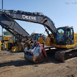 2017 John Deere 245g