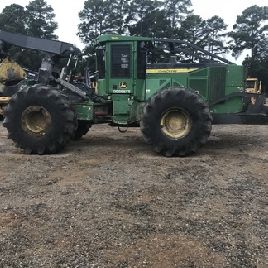 2017 John Deere 748L