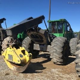2015 John Deere 648L