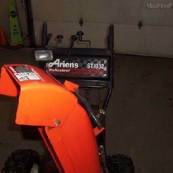 Ariens ST 1032 Pro 32