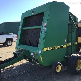 1998 John Deere 566