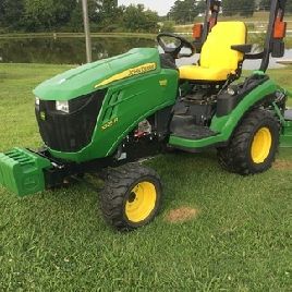 2016 John Deere 1025R