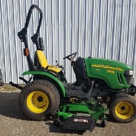 2012 John Deere 2320