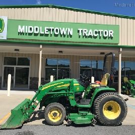 2010 John Deere 3320