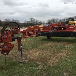 2013 New Holland H7460
