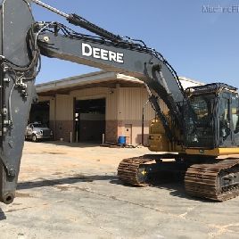 2015 John Deere 245G LC