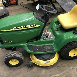 1999 John Deere LT155