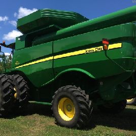2012 John Deere S670