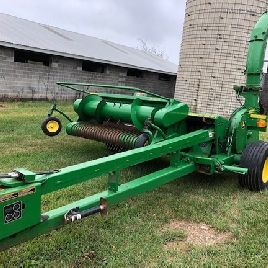 2004 John Deere 3975