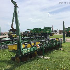 1994 John Deere 7300
