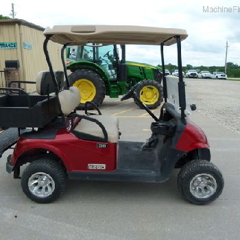 2013 E-Z-GO RXV GAS