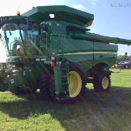 2013 John Deere S670