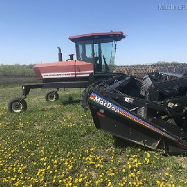 1998 John Deere 2930