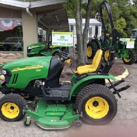 2011 John Deere 2320