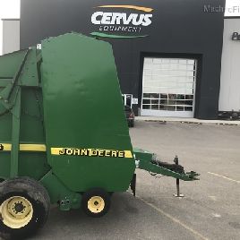 1997 John Deere 566