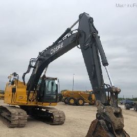 2018 John Deere 245G