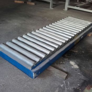 LIFTING TABLE