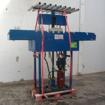 CABIN ROTATING ELEVATOR TABLE