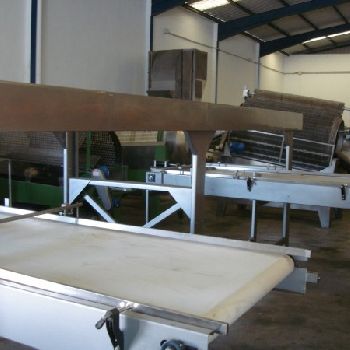 Palletising system for cans