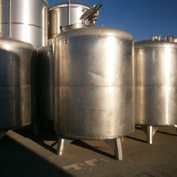 Stainless steel deposit of 6.600 litres capacity with shaker