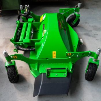 Tondeuse AVANT 150cm + kit mulching