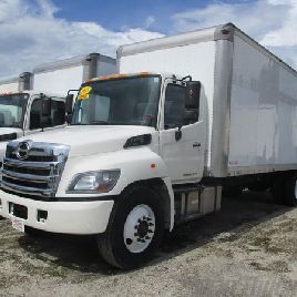 2015 HINO 268