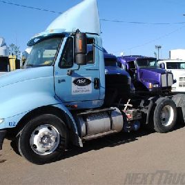 2004 INTERNATIONAL 8600