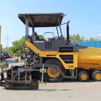 Volvo ABG Titan 6870