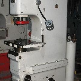 Pneumatic Press BURGER DO 7