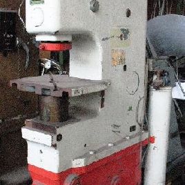 Pneumatic Press BURGER DO 7