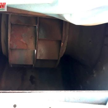 Self-build courtyard interior - cold ventilation