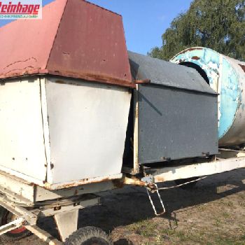 Self-build courtyard interior - cold ventilation