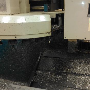 Mighty#VMC1500, 61" X,32 Y,25.5 Z,Mitsubishi 530M,67 x 30,8000rpm,BT40,20atc,’97