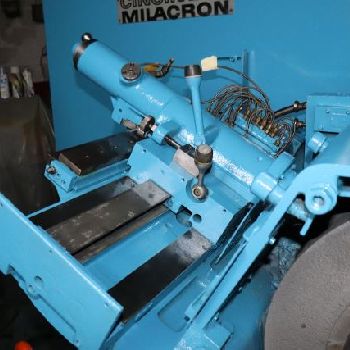 CincinnatiMilacron No. 220-8 Mdl. DE, 24" grind wheel,Sony X DRO, 1/16 -4.5 capacity