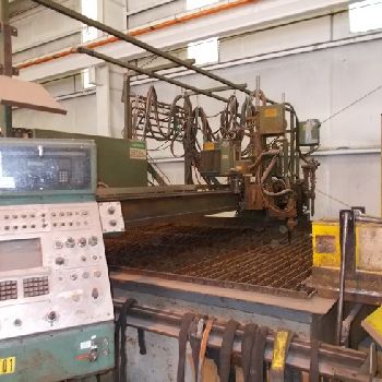 Heath#GXL1600, CNC, 144" Y-axis travel, 3-torch, 2-plasma, 11’ x 41’ water table, 1983