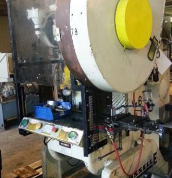 60 Ton,Rousselle#6, 18" x 30, 10 throat, 3 stroke, 5 HP, #82240