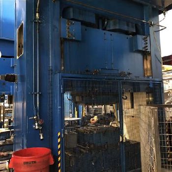 1500 Ton,Dieffenbacher#DSF-1500, drawing, 31.5" stroke, 76 DL, 79 x 47 bed, Simatic panel, (2) Available