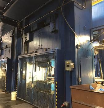 1500 Ton,Dieffenbacher#DSF-1500, drawing, 31.5" stroke, 76 DL, 79 x 47 bed, Simatic panel, (2) Available