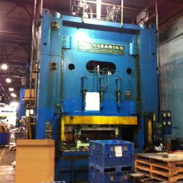 700 Ton,USI Clearing, housing type,30" str,58 DL,97 x 60 bed,150 ton cushion,#B1011