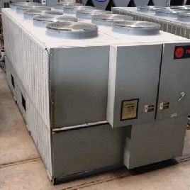 Enfriador usado de 100 toneladas, Trane # RTAA100, excedente enfriado por aire, Kochs almacena solo lo mejor