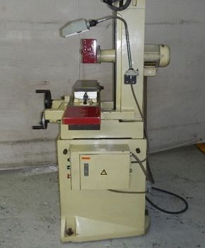 6" x 18Mighty Freeport#6X18hand feed, roller ways,fine line PMC,2HP spindle,8 wheel,’94