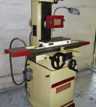 6" x 18Mighty Freeport#6X18hand feed, roller ways,fine line PMC,2HP spindle,8 wheel,’94