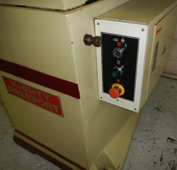 6" x 18Mighty Freeport#6X18hand feed, roller ways,fine line PMC,2HP spindle,8 wheel,’94