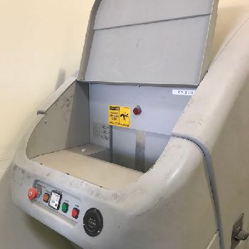 Kobracyclone shredder with compactor, security level 2,3,4,5,6, cross cut shread, used