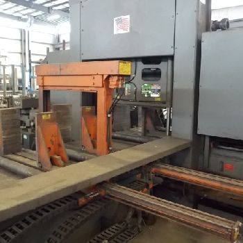 30" x 25HEMWF160LA-DC-C. 2005. 15hp. 460v. 2 blade. Full automatic. (3) 42 tables. (4)vises. EXCELLENT!