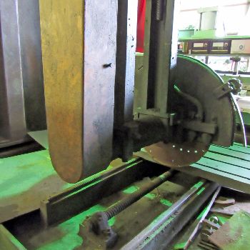 18"Savage#WJS-20, wet type abrasive cut-off saw, 18 blade diameter, 1600 RPM spindle speed, 30 HP, 36 x 24 table, #18884