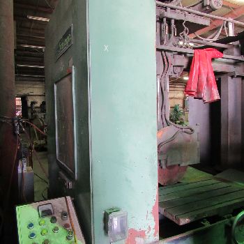 18"Savage#WJS-20, wet type abrasive cut-off saw, 18 blade diameter, 1600 RPM spindle speed, 30 HP, 36 x 24 table, #18884