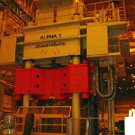 5500 Ton,Dieffenbacher, hydraulic,4-post,96" x 160 bed,83 stroke,120 DL,1990,#2540