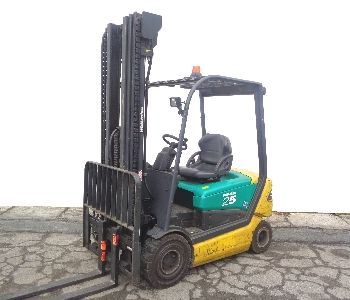 KOMATSU FB 25 H-3R (batteria 2014)