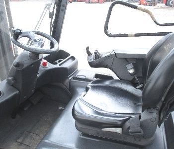 LINDE E 25 L-01 387 (senza batteria)